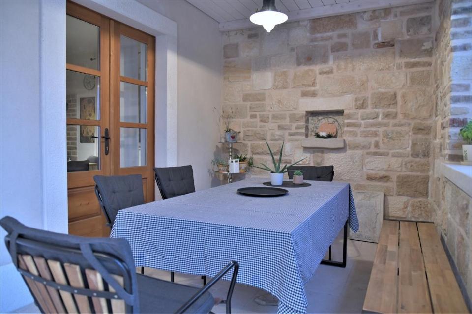 Villa Aries Supetar Extérieur photo